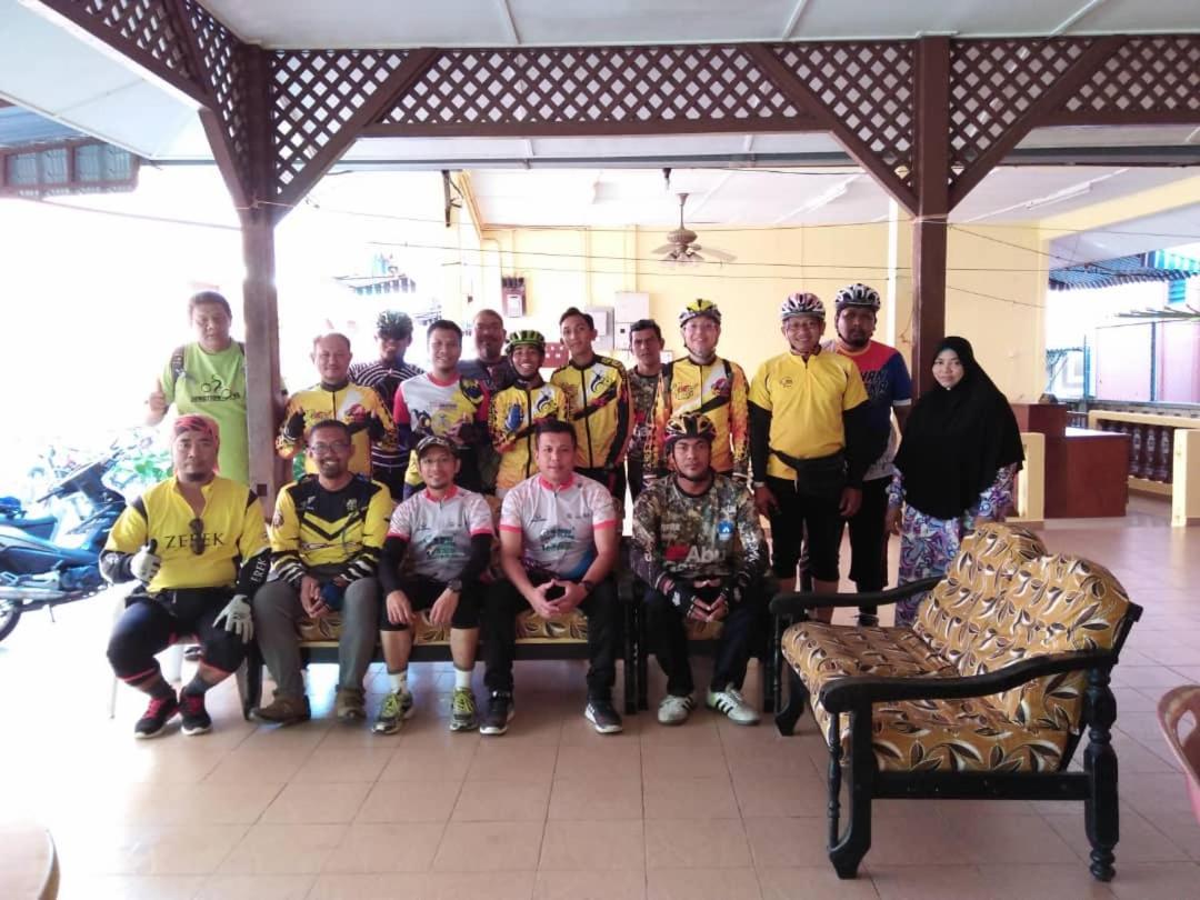 Nipahmas Chalet Pekan Pangkor Bagian luar foto