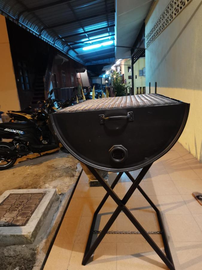 Nipahmas Chalet Pekan Pangkor Bagian luar foto